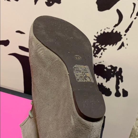 Dolce Vita Suede Wedged Booties - Picture 6 of 6